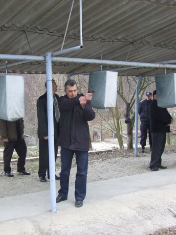 Tir pistol 8 martie 2013