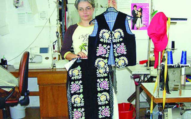 Liliana Ionascu creatoare costume populare